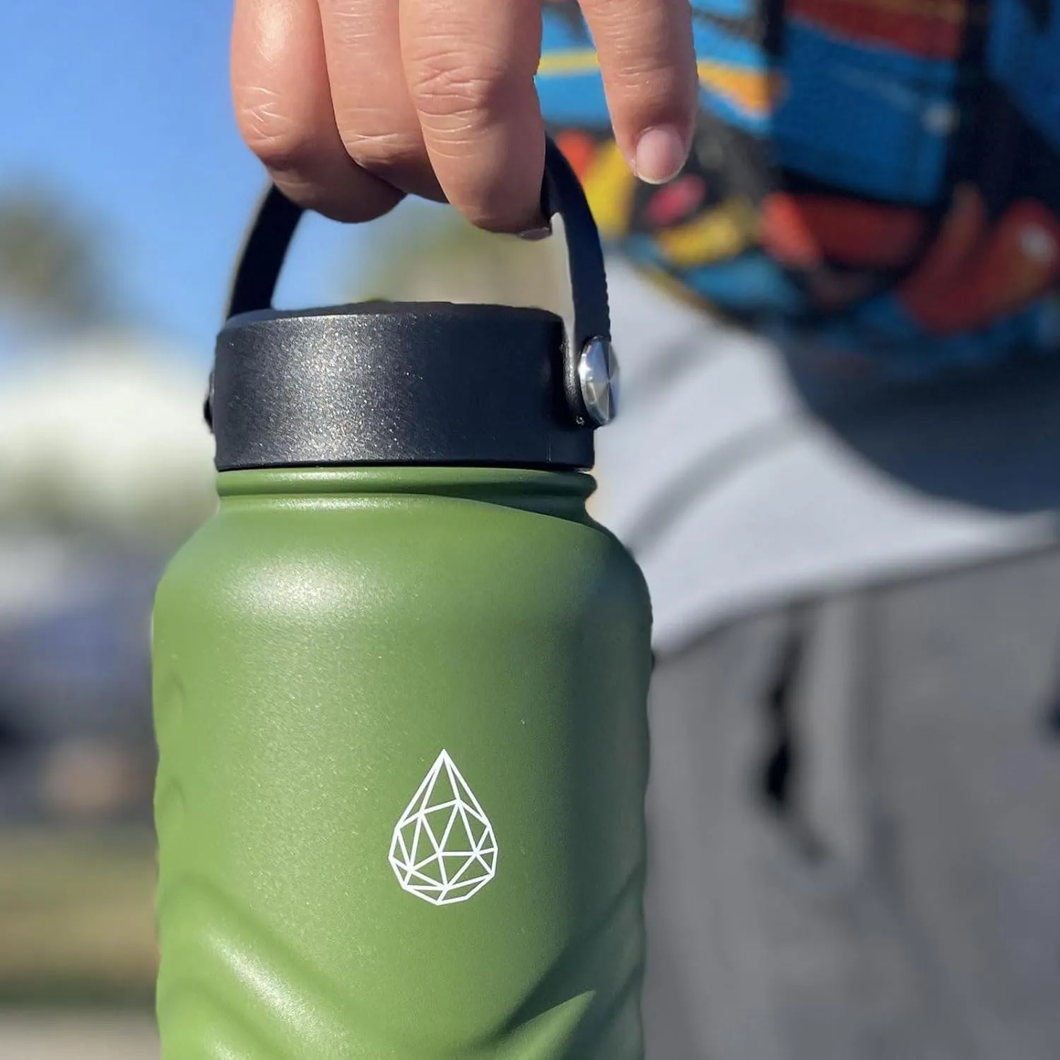 32oz Insulated Water Bottle with Straw and Spout,Stainless Steel with Fluid Scale,Leak-Proof,Wide Mouth,BPA-Free,Silicone Boot & Handle – Gray Sports Flask for Gym,Hiking,Travel