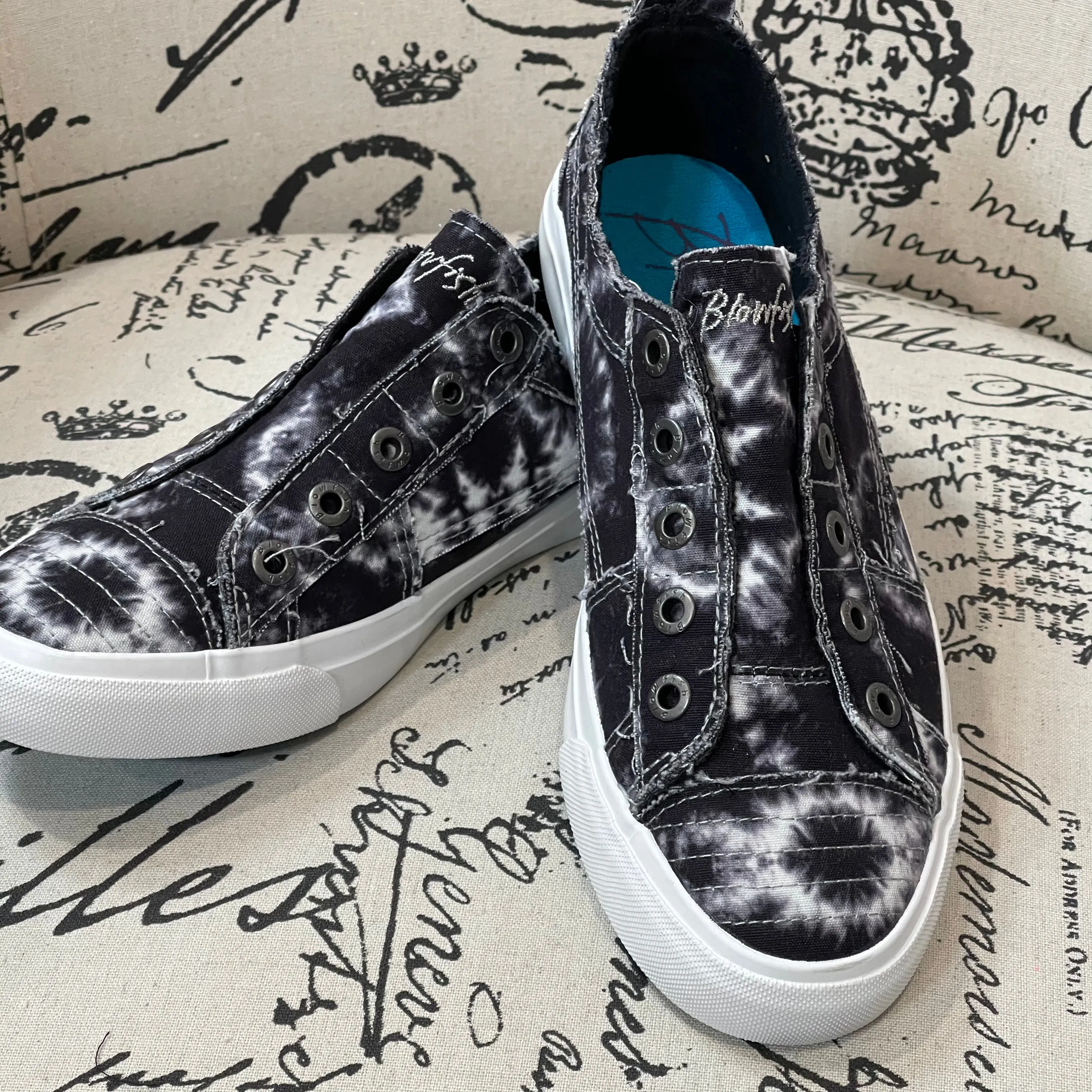 Blowfish Play Shadow Tie Dye Sneaker