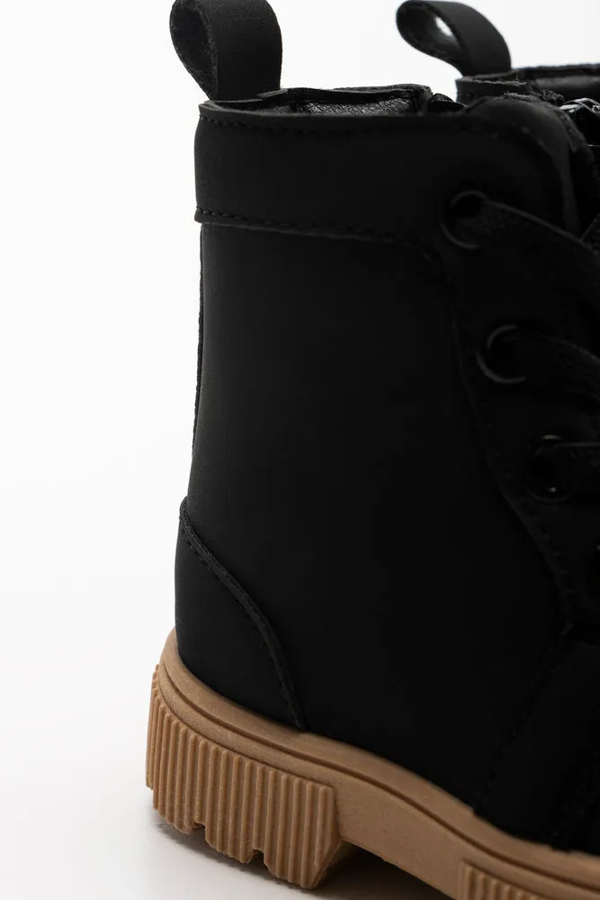 Boot Black