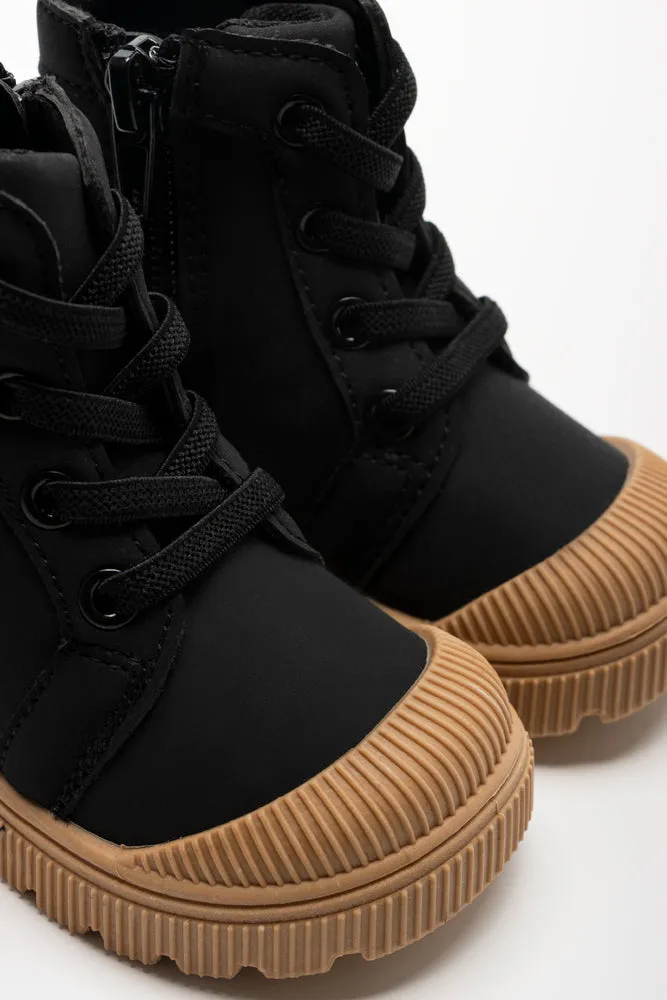 Boot Black