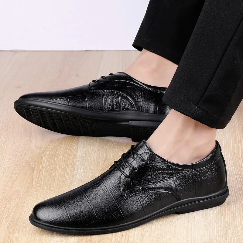 Classic Black Lace-Up Round Toe Leather Shoes Everyday Casual Waterproof Shoes Fashionable Men's Driving Flats