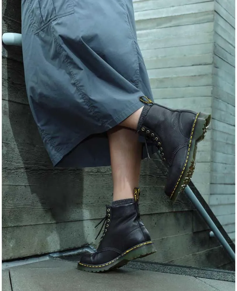 Dr. Martens Unisex-Adult 1460 Warmwair Grizzly Leather Boots Combat