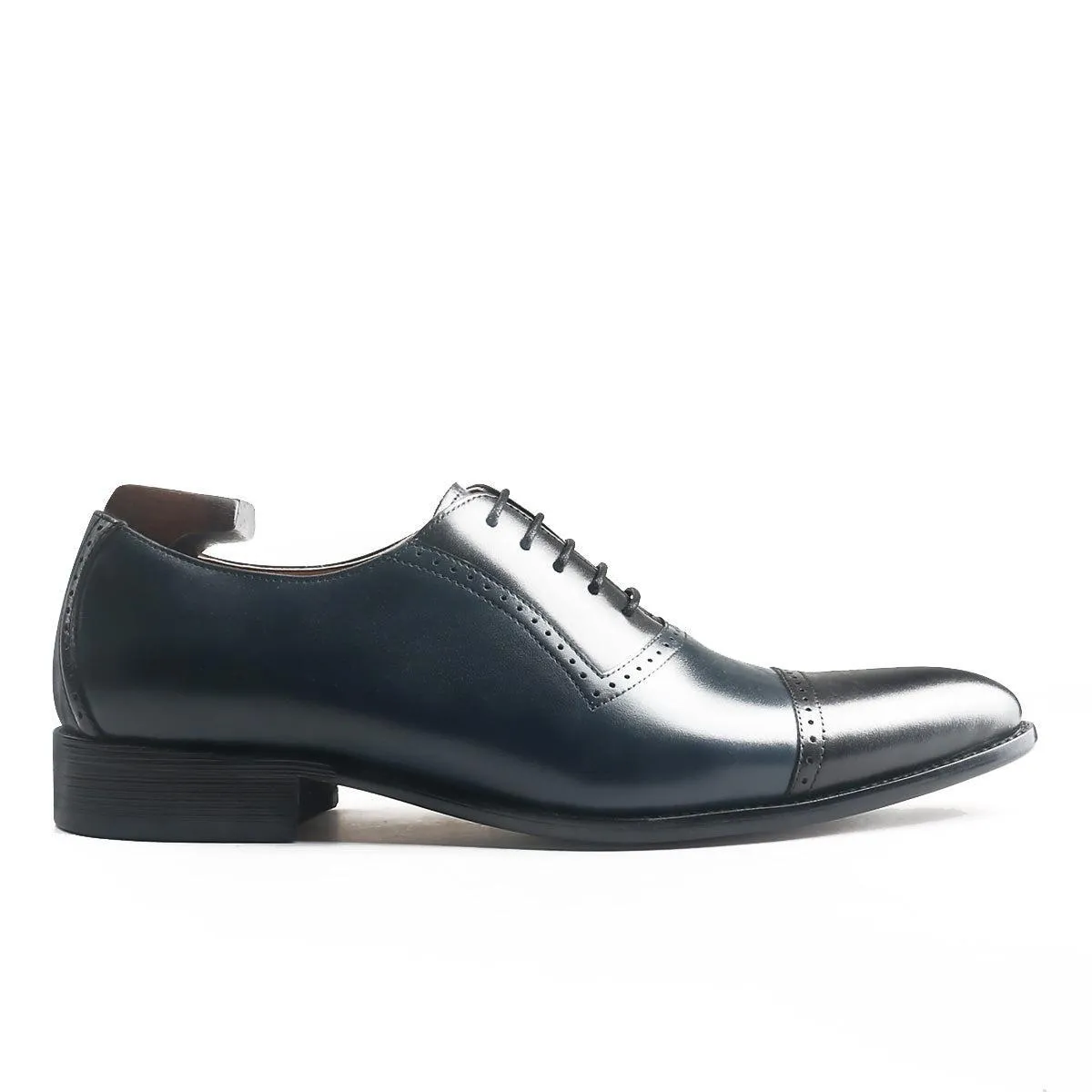 Elegant Two Tone Cap Toe Oxford Shoes