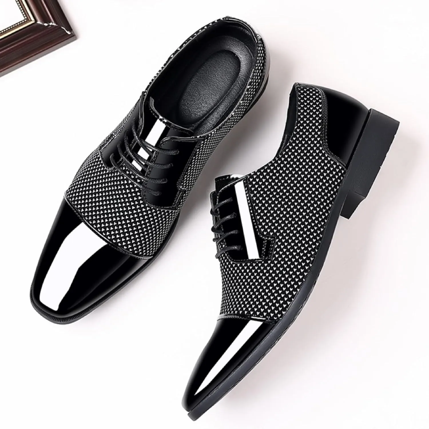 Men's Dress Shoes Patent Leather Oxfords Classic Lace-up Formal Tuxedo Shoes Business Wedding Derby Shoes Cap Toe Fashion