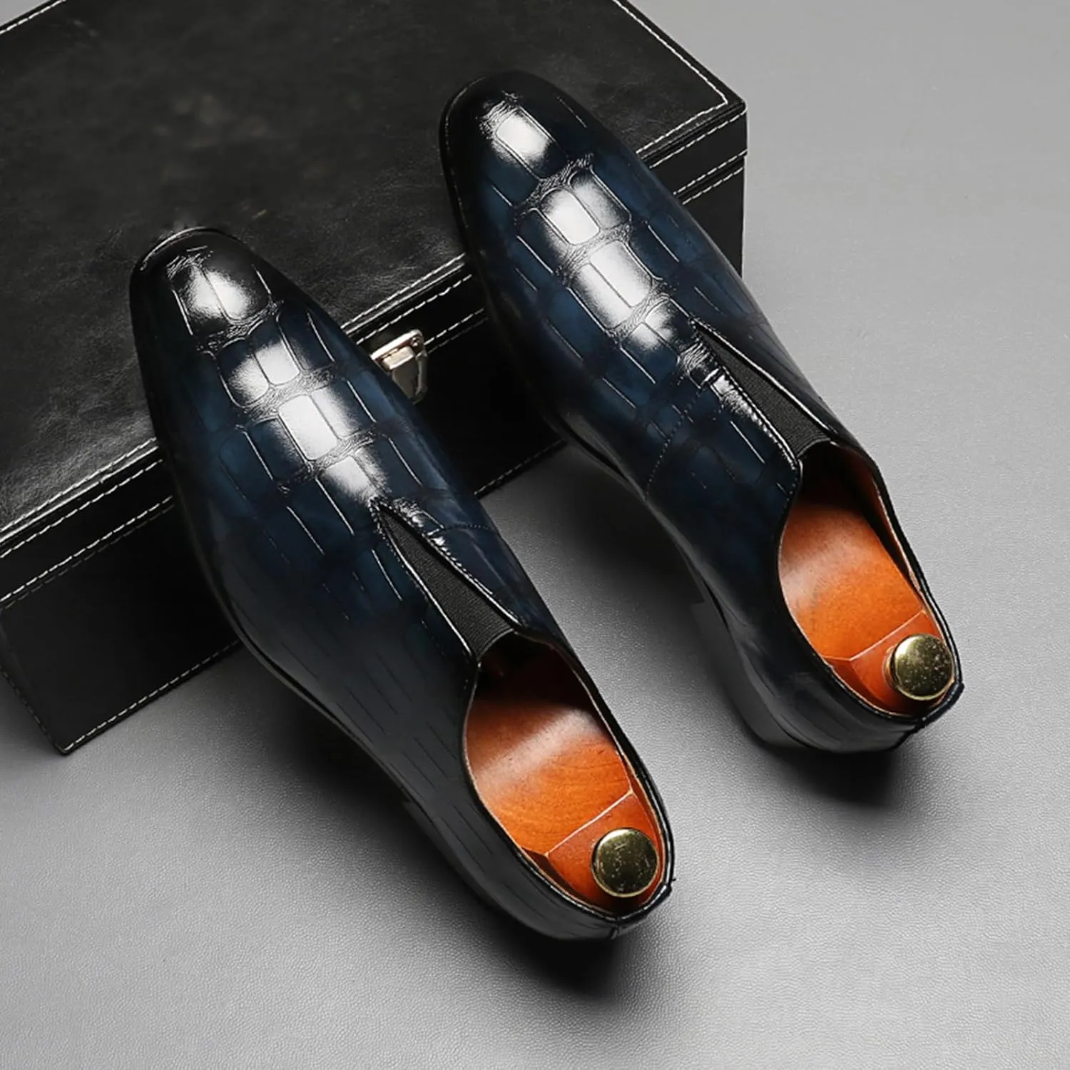Men's Dress Shoes with Crocodile Printed Leather in Brogue Elastic Band Oxford Formal Shoes for Men